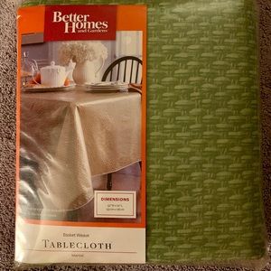 🍎3 for $10 BH&G Vinyl Tablecloth 52” x 70”